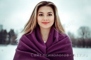 Әйелдер юбкасының астындағы жасырын камера Люси Белл және Қара Анжелика